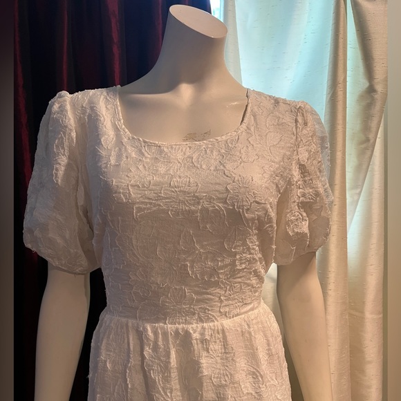 Moon River Smocked Puff Sleeve Dress - Picture 3 of 6